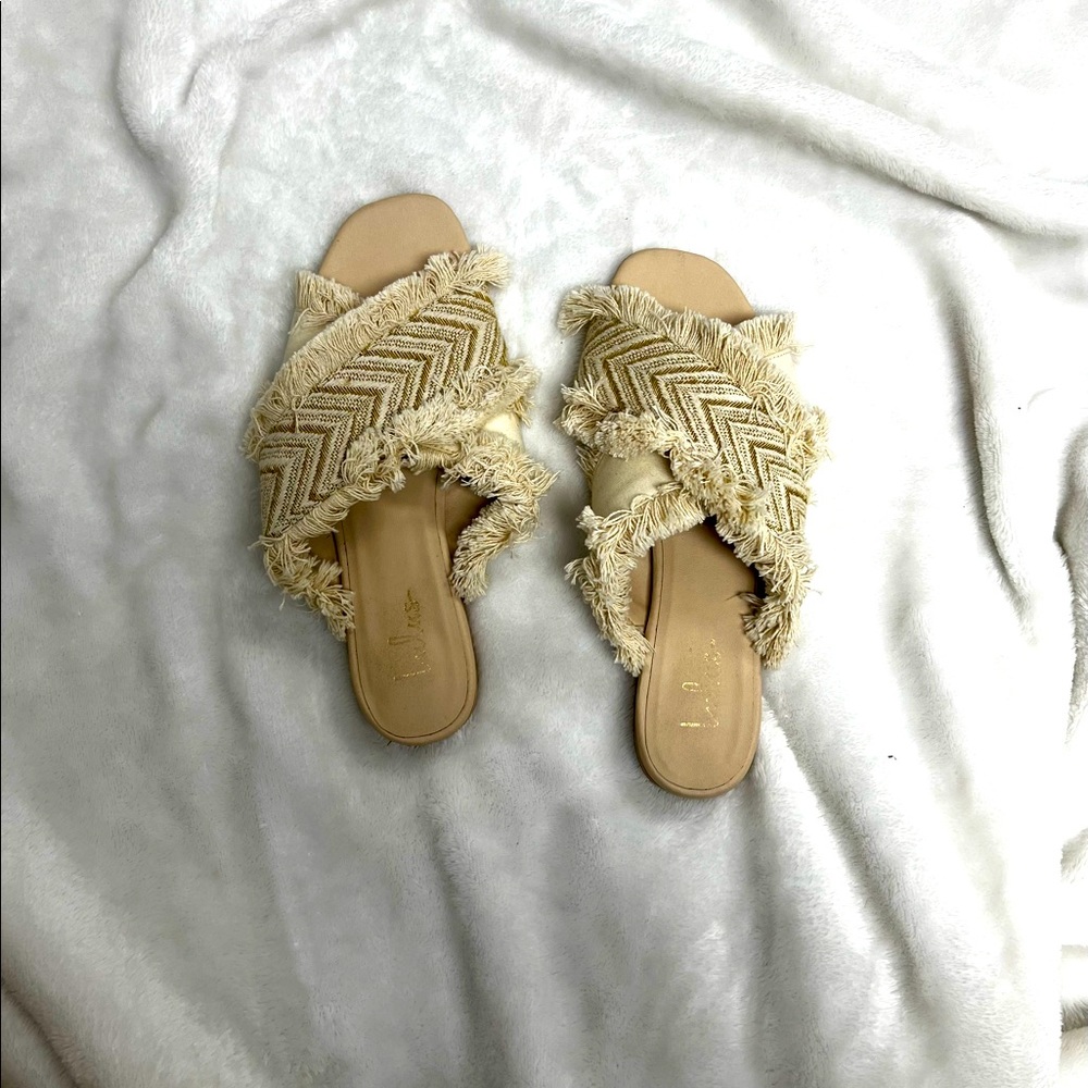 Lulus fringe slides
